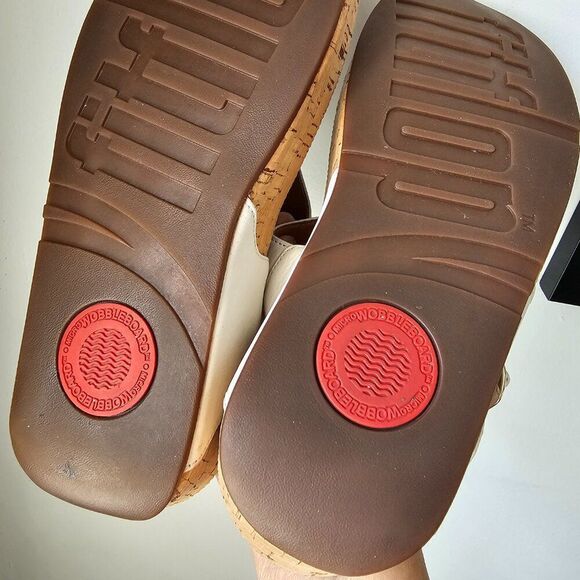 EUC FITFLOP WHITE LEATHER THONG SLIPPERS SIZE 9 WOMENS - Picture 12 of 13